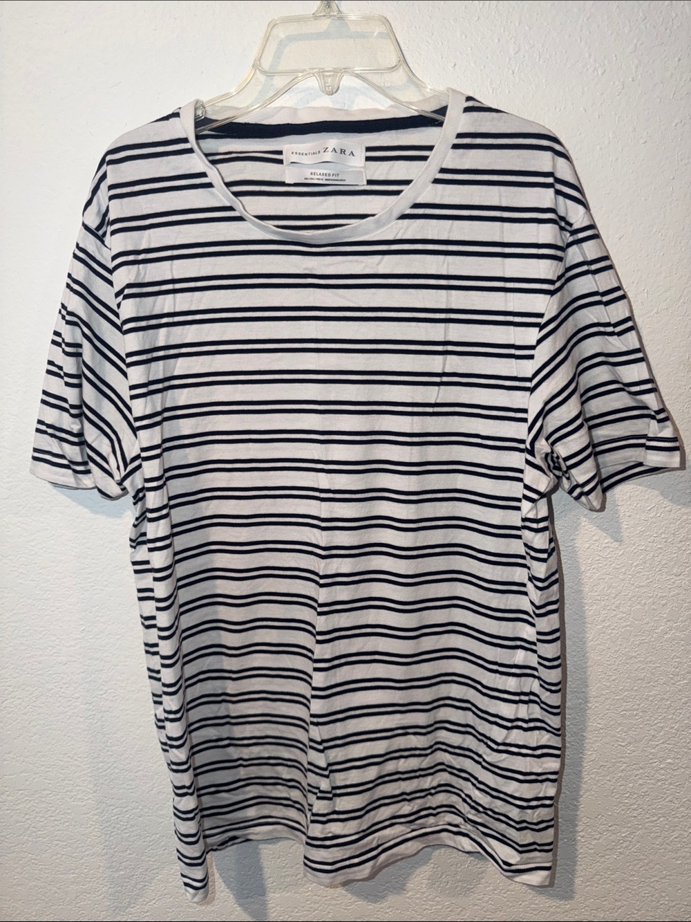 Zara Men Striped Short Sleeve Tee in White and Black